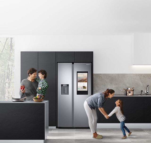 9-Family Hub RS6HA8891SL_EF.jpg